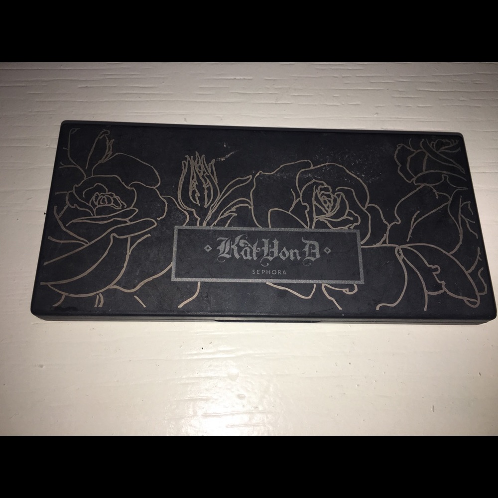 True Romance Eye Palette - Beethoven - barely used